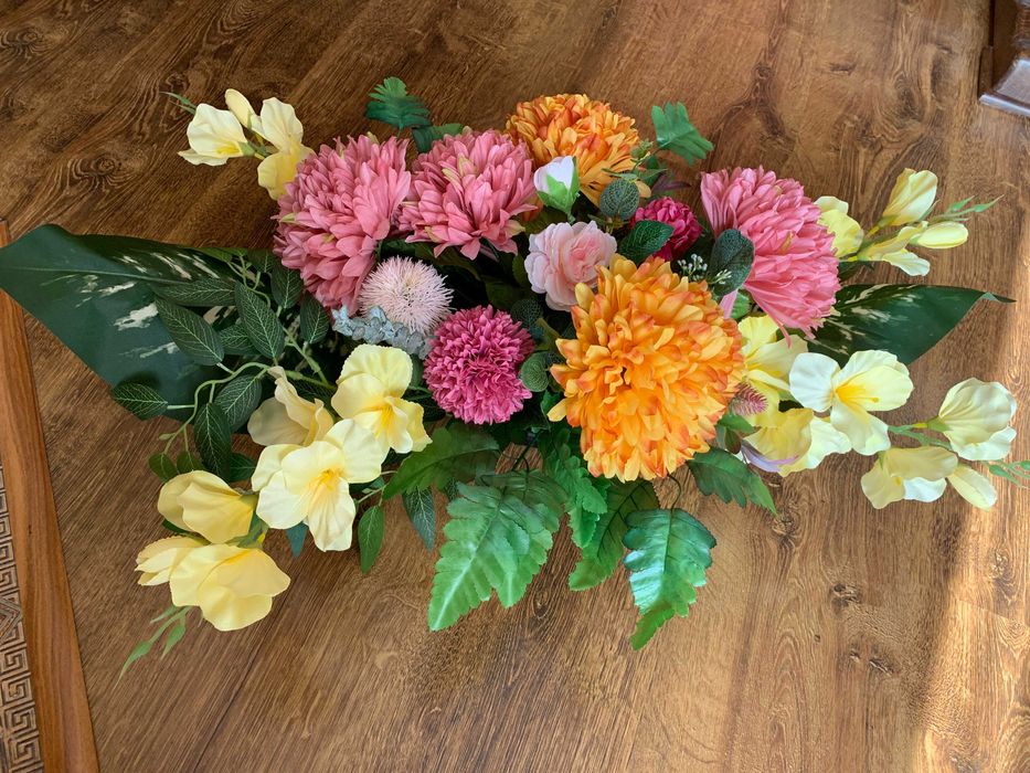 wiązanka i bukiet wkład do wazonu zestaw na cmentarz sztuczne kwiaty