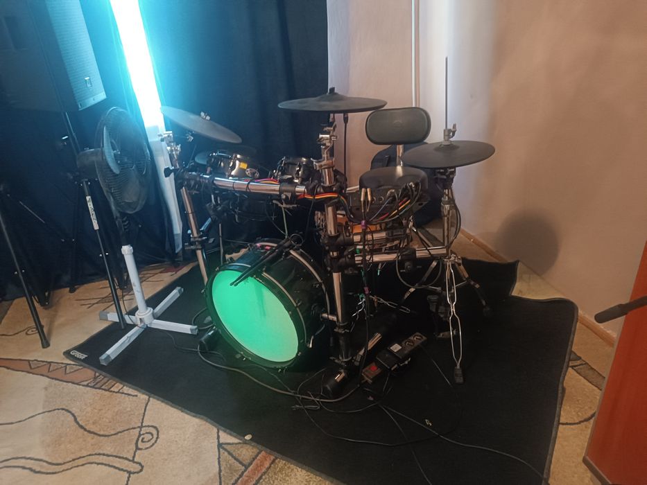 Sprzedam perkusje elektroniczna z modułem Roland td 6v