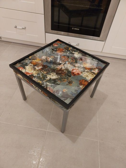 Oryginalny stolik kawowy po rewitalizacji - glamour