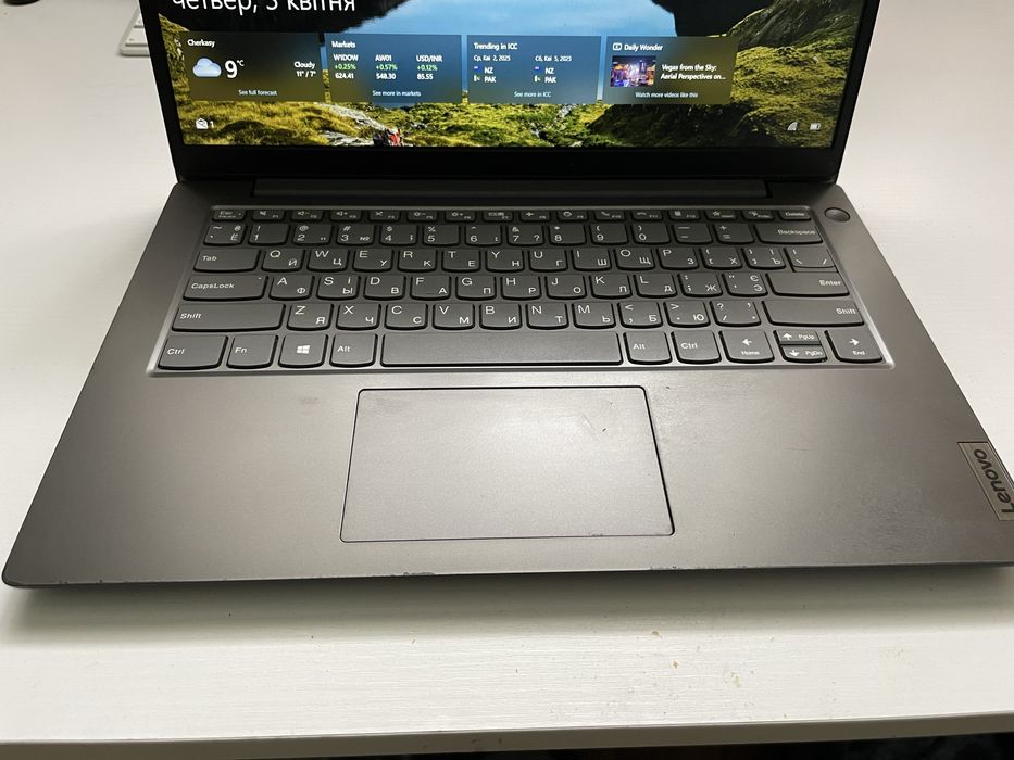 Ноутбук для роботи Lenovo