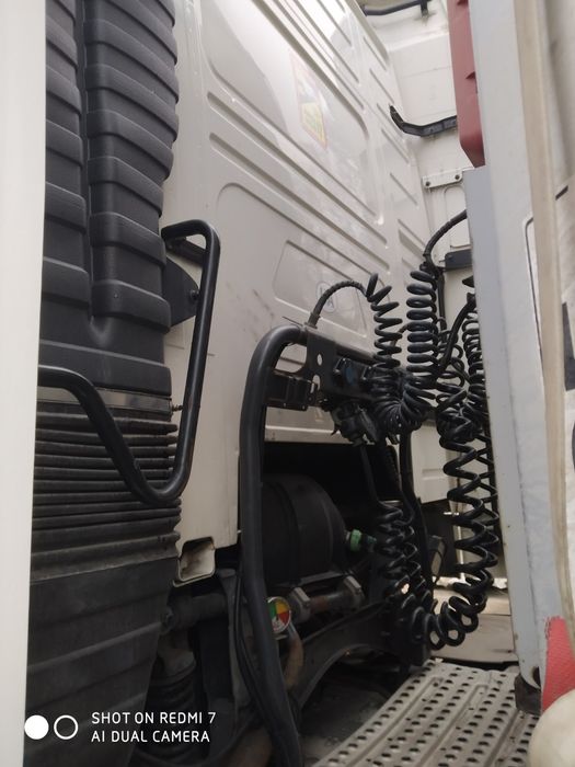 Продам Тягач Вольво с полуприцепы Шмиц.