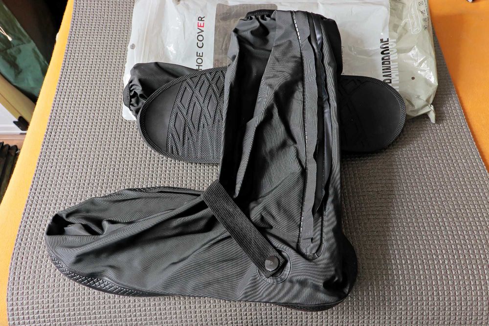 Туристичні бахили для взуття.