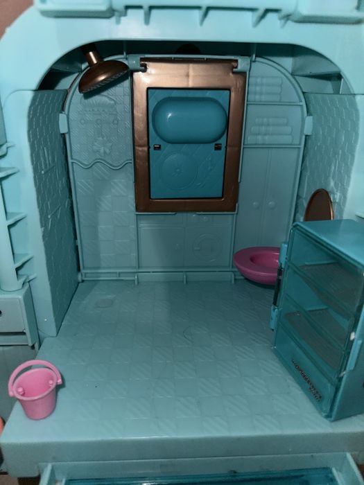 Автобус іграшковий LOL Surprise