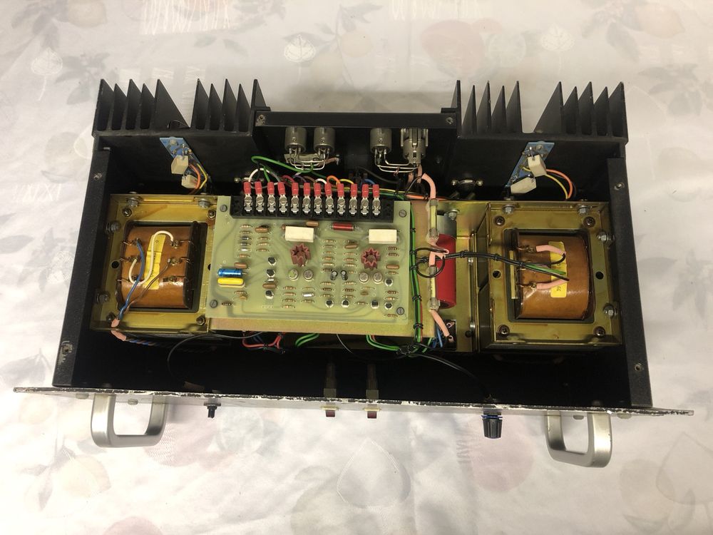 końcówka mocy MM electronic dual channel power amplifier