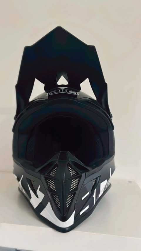 Capacete CMS preto