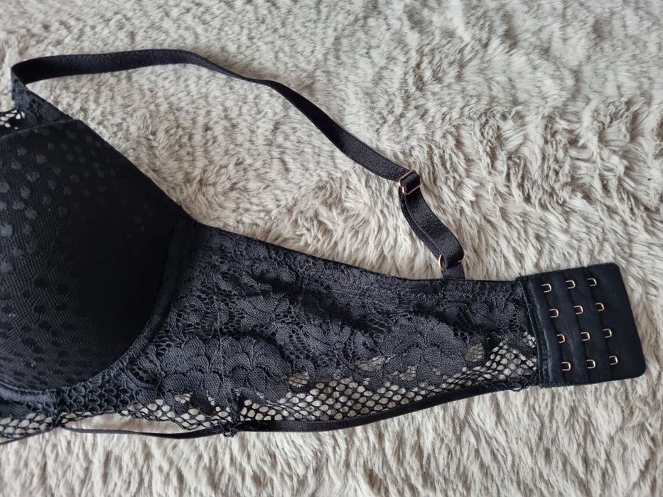 Biustonosz esotiq 70C czarny