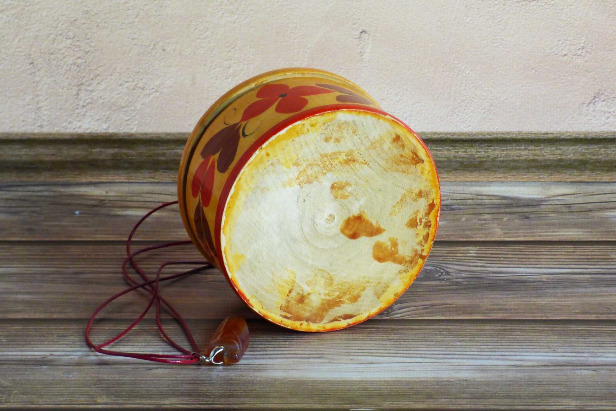 Шкатулка СССР круглая маленькая деревянная лакированная