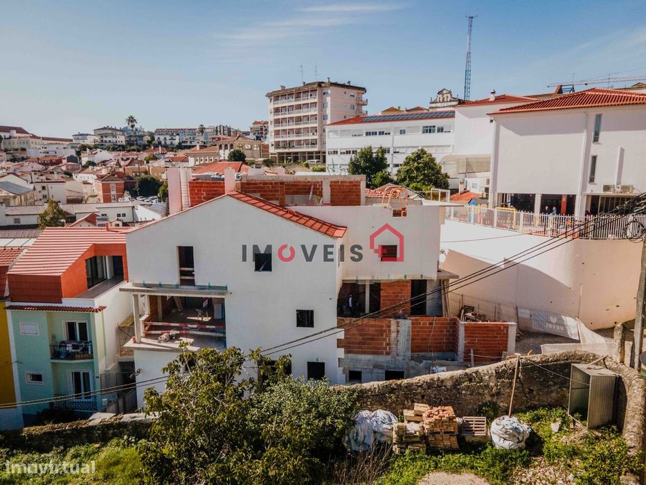 Apartamento T2 Duplex - centro histórico de Leiria