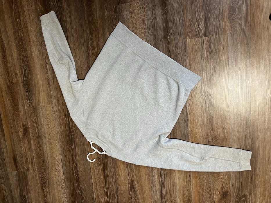 Nike tech fleece sweatshirt