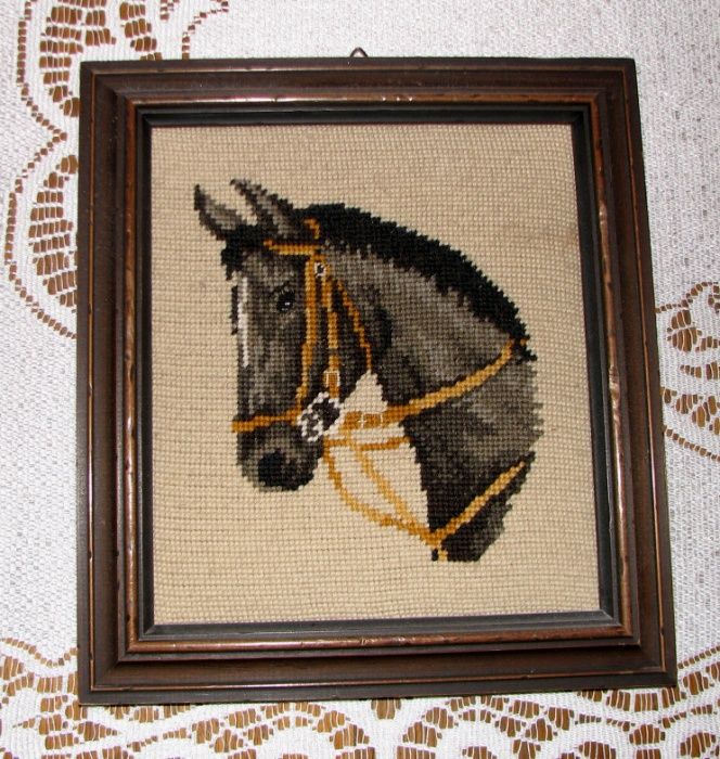 Obraz -haft krzyżykowy na płótnie, głowa konia