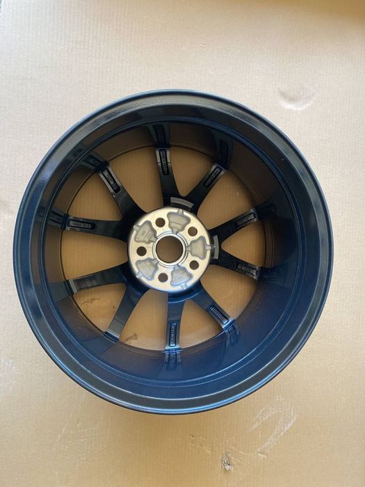 Диск колесо 1234221-00-C R 18 Tesla Model 3 1044221-00-B