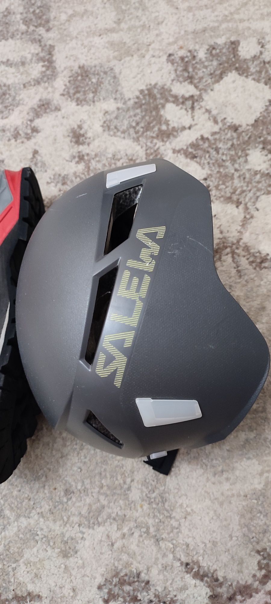 Альпіністська каска Salewa Pura Helmet Black/Dark Grey