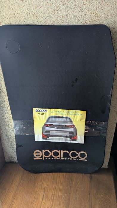 Бризковики SPARCO універсальні 4шт