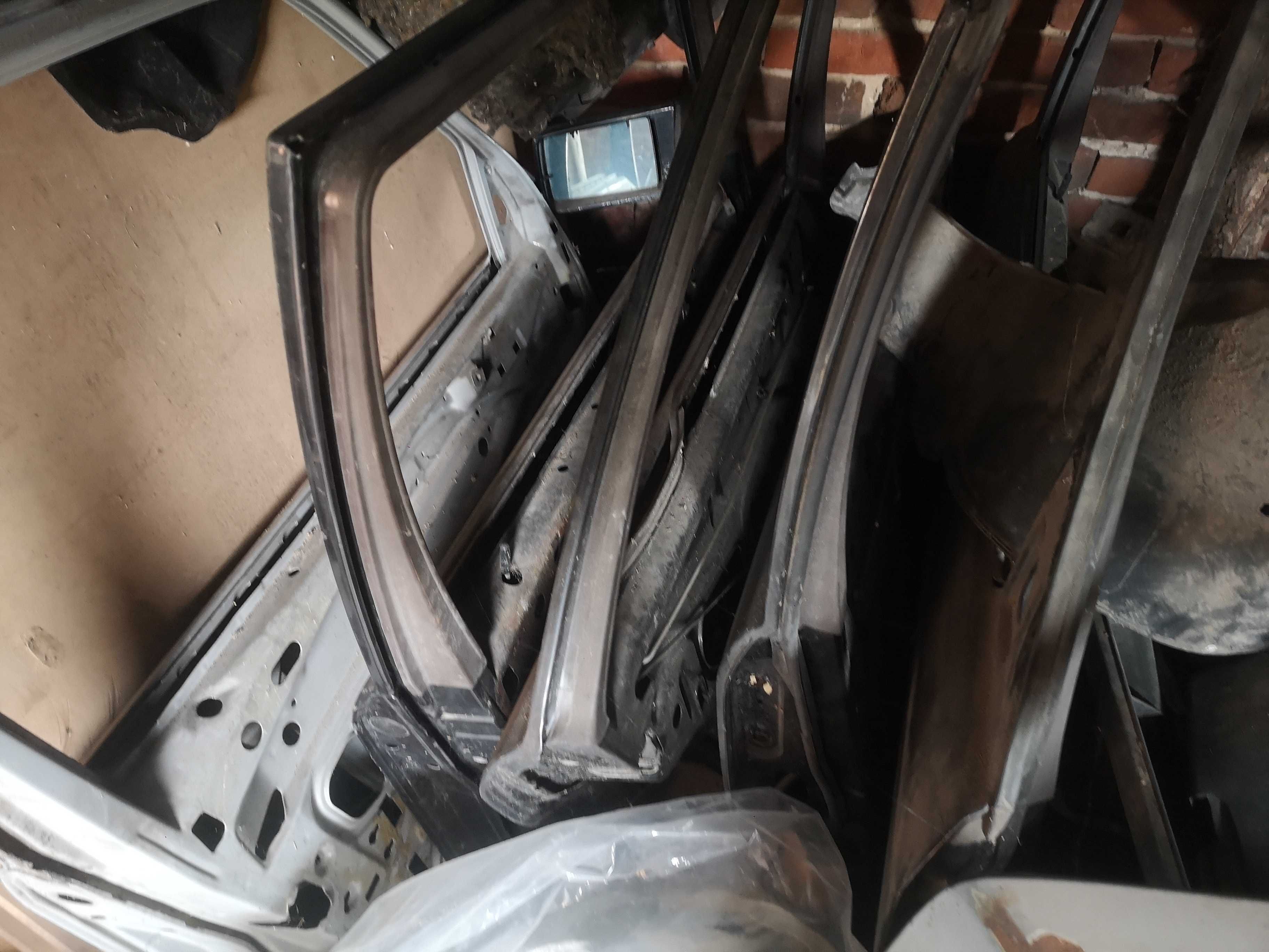 Drzwi mercedes w 124 przód tył 2 komplety plus gratis