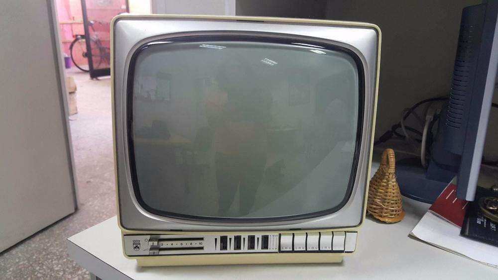 TV em Preto e Branco Relíquia Vintage