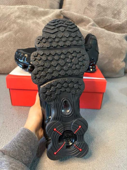 Buty-Trampk-Nike Shox TL Black R.45