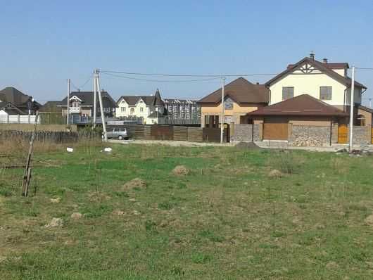 Ділянка 10 соток, с. Петропавлівська Борщагівка, вул. Білоцерківська