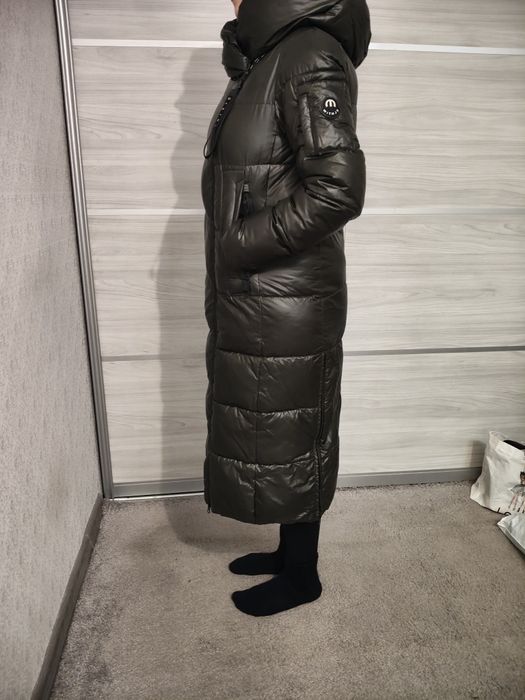 Зимова жіноча куртка пальто