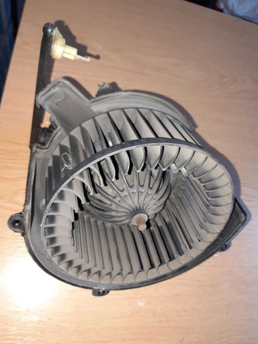 Вентилятор печки моторчик sens lanos nexia nubira vectra zafira RAV 4