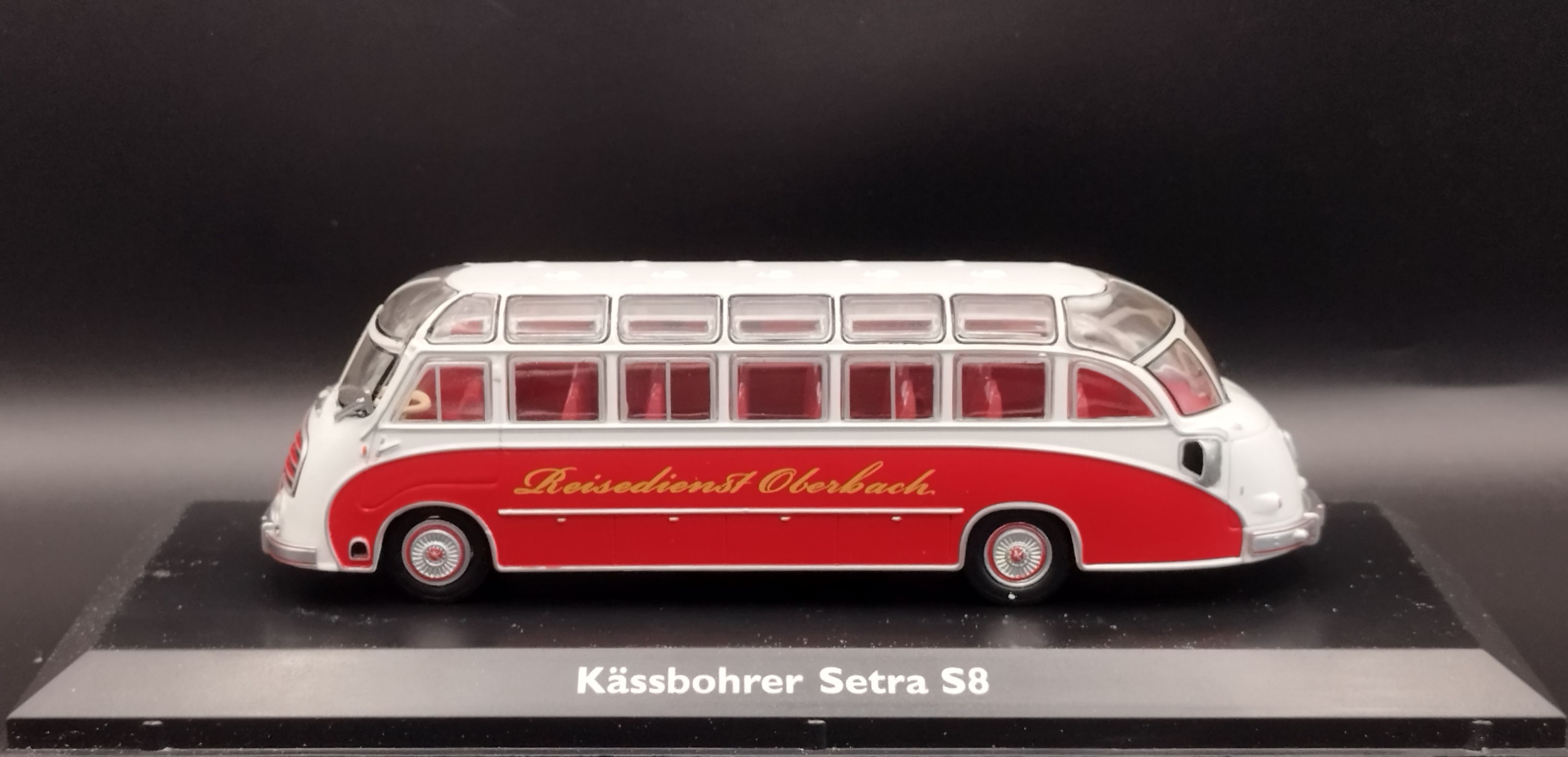 1:72 Atlas BUS Kassbohrer Setra S8  model nowy