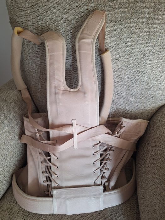 Colete ortopédico tamanho L