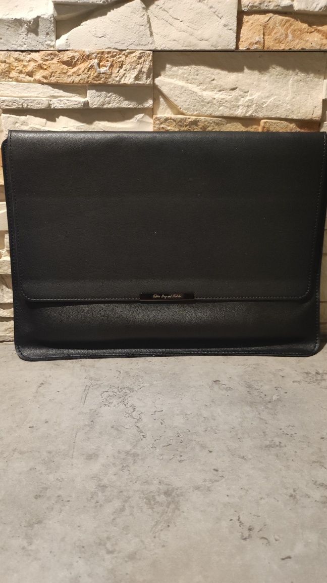 Pokrowiec etui na laptopa / notebooka