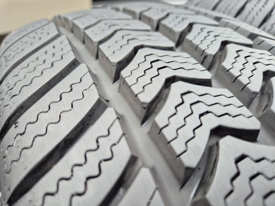 215/65/15C Semperit Van Grip 2 jak nowe 10mm 2019.r F vat. Ford  Casto