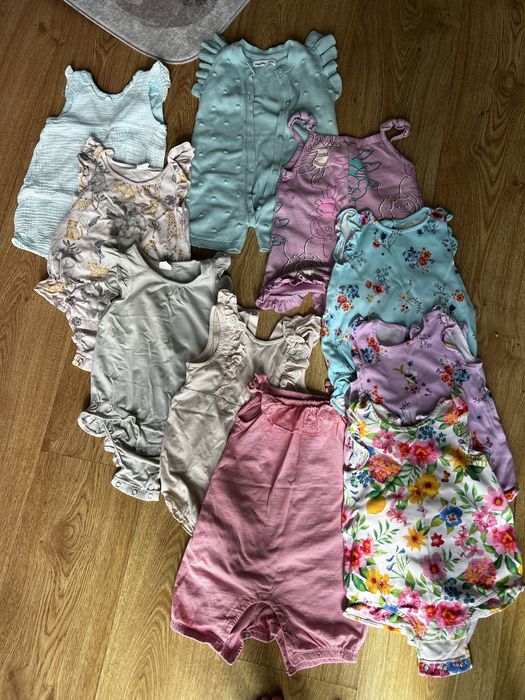 Pak ubranek wiosna/lato 68/74