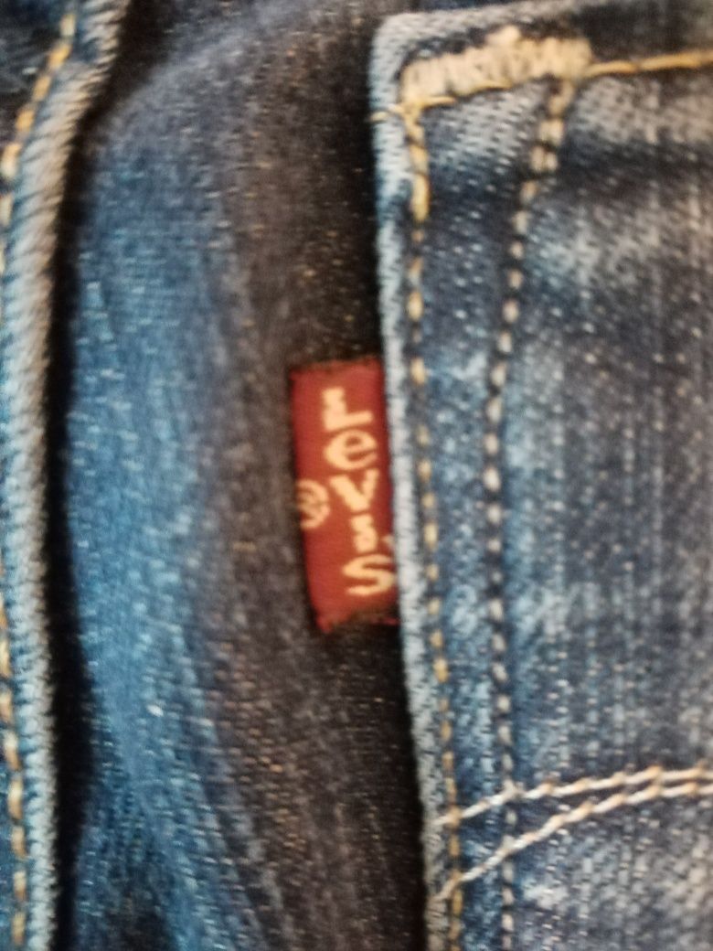 Jeansowe spodnie Levis rozmiar 39