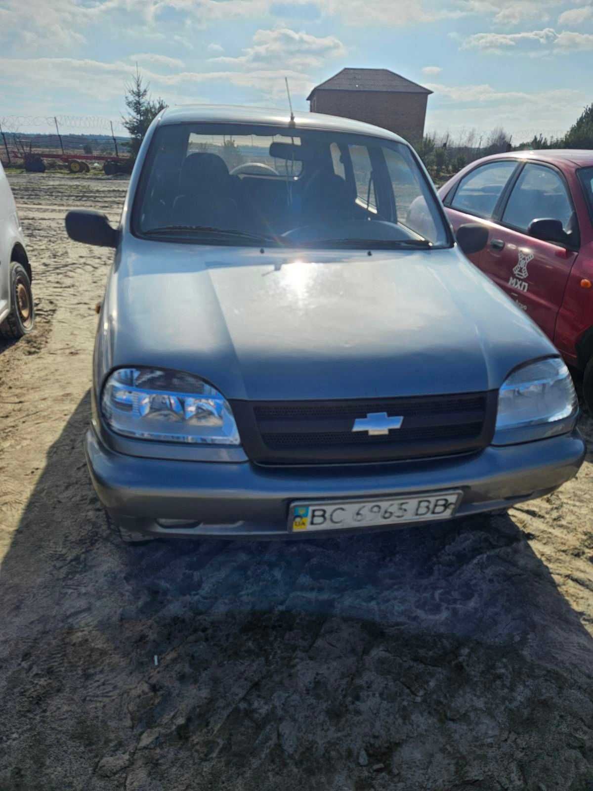 Автомобіль Chevrolet Niva-21213 L