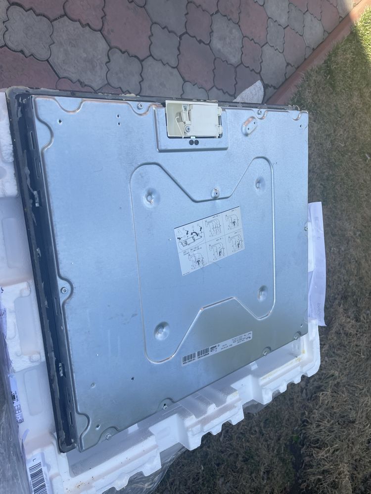 Продам електричну варочну панель на 4 конфорки Whirlpool