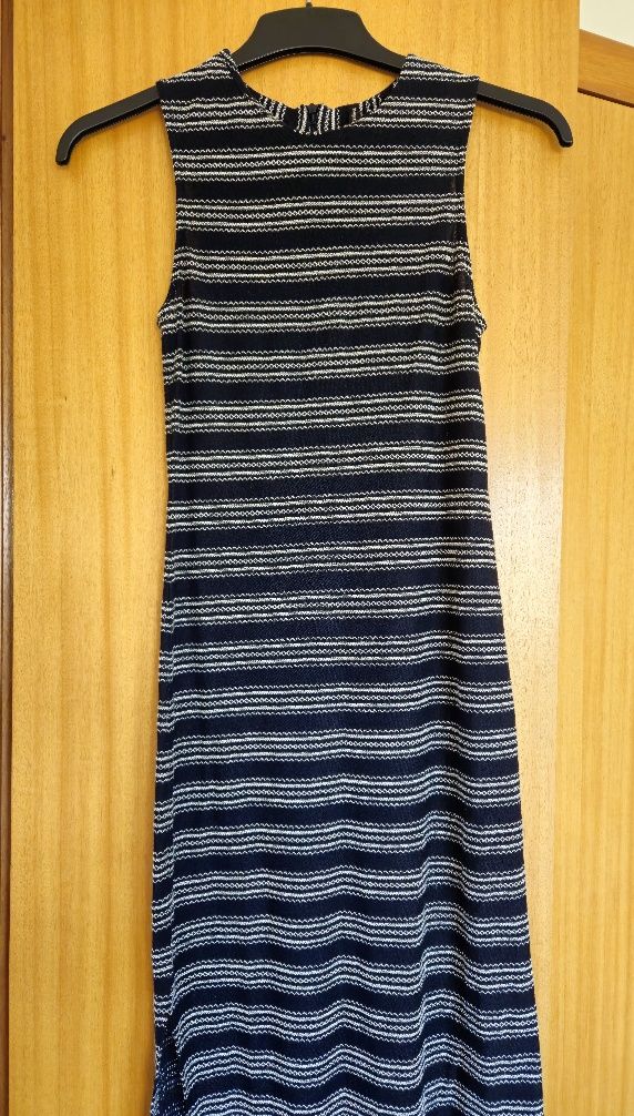 Vestido Comprido Azul e Branco Sem Mangas S Stradivarius Usado