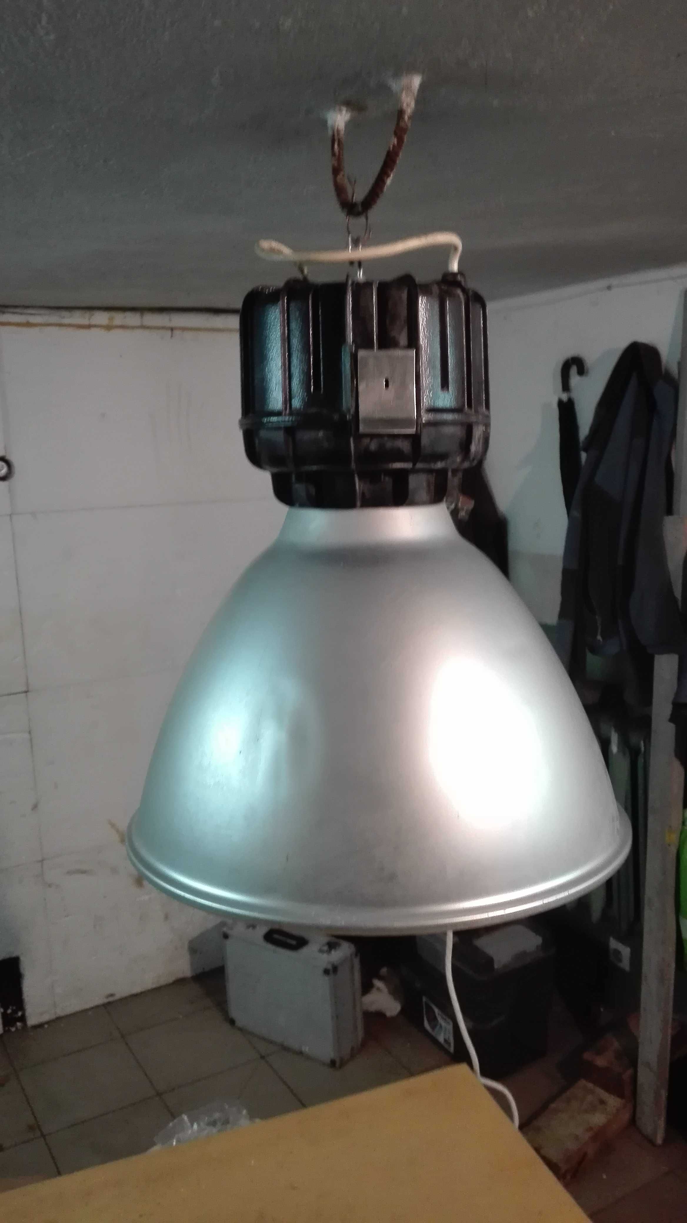 Lampa industrialna przemysłowa loft hala vintage sprawna super stan.