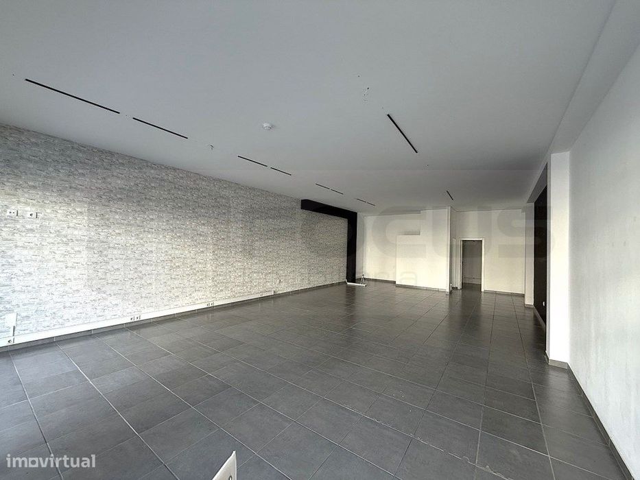 Loja Para Arrendamento - Ponte De Vagos