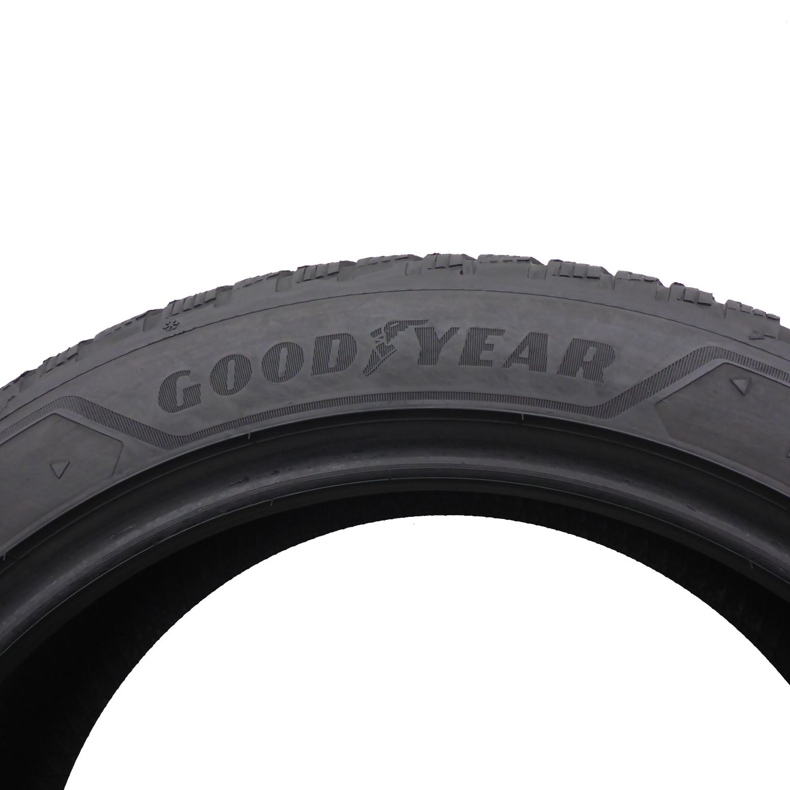 235/45/18 Goodyear 235/45R18 98V XL UltraGrip Perfor. Zima 2023 6,8-7m
