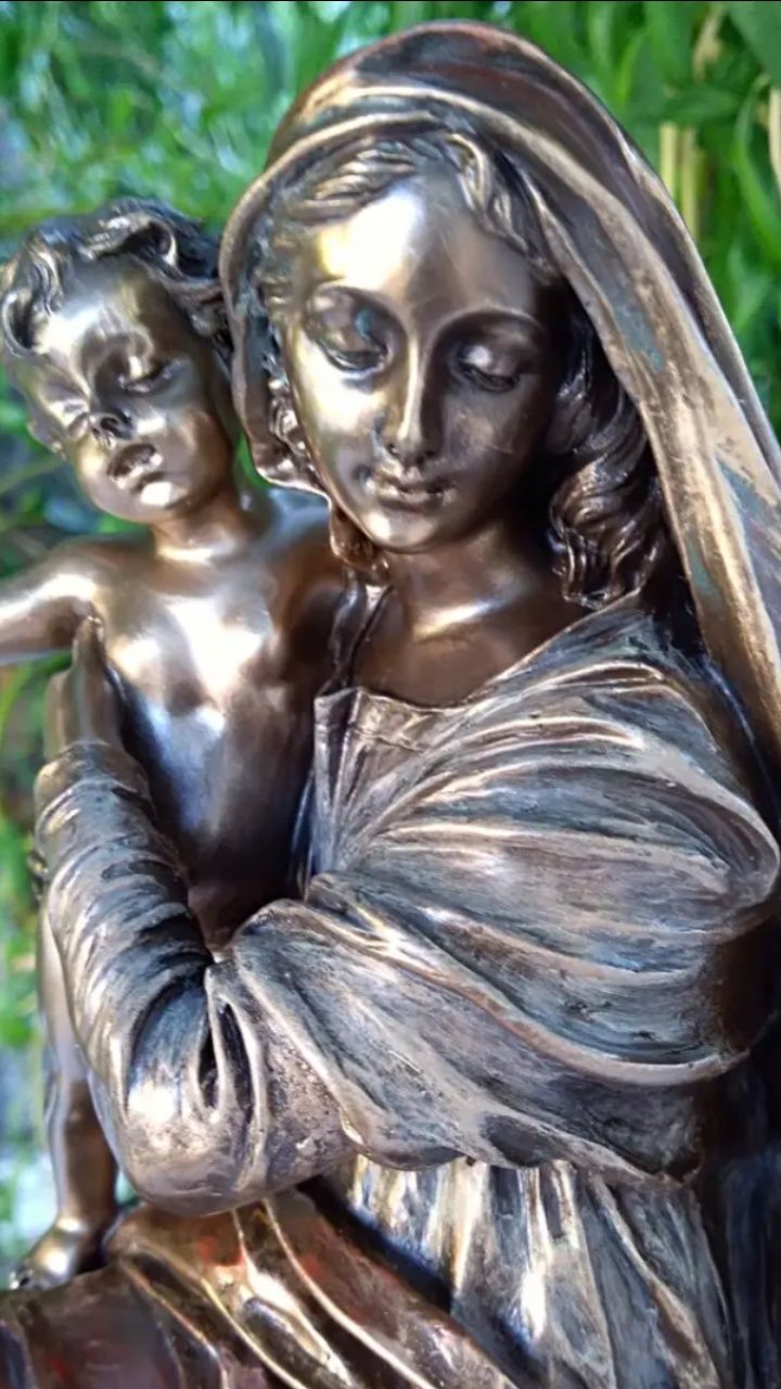 Дева Мария  VERONESE