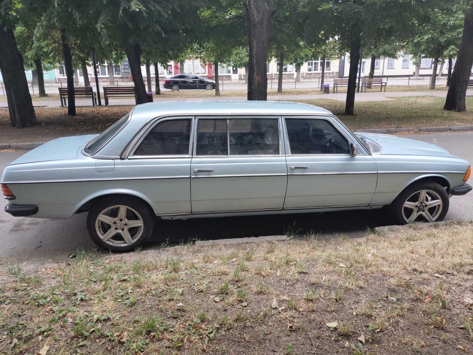 Mercedes-Benz W123 Lang (лимузин) 1978 240D, Обмен