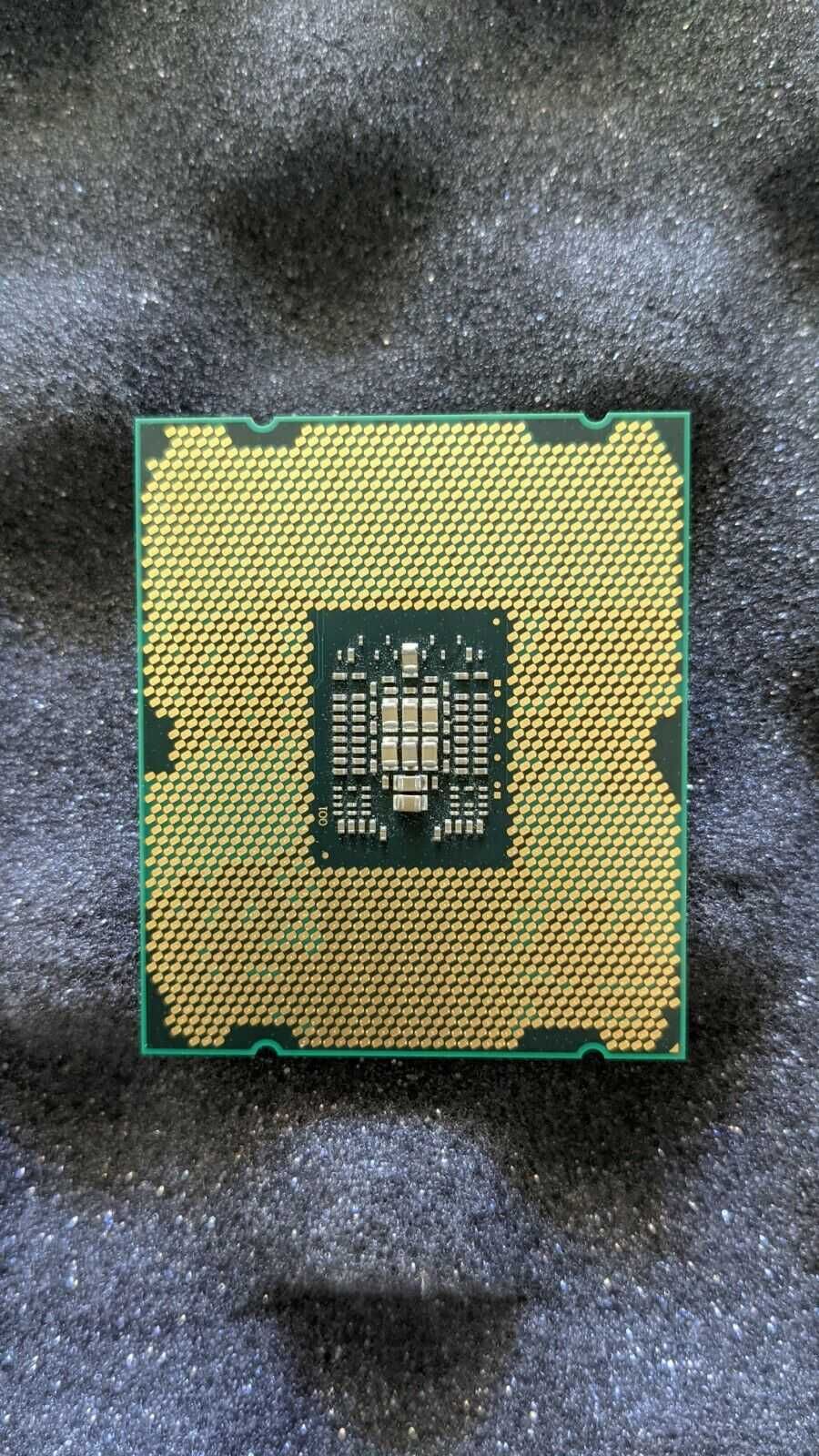 Процессор Socket 2011 4 ядра Xeon E5-2609 2.40Ghz 10M