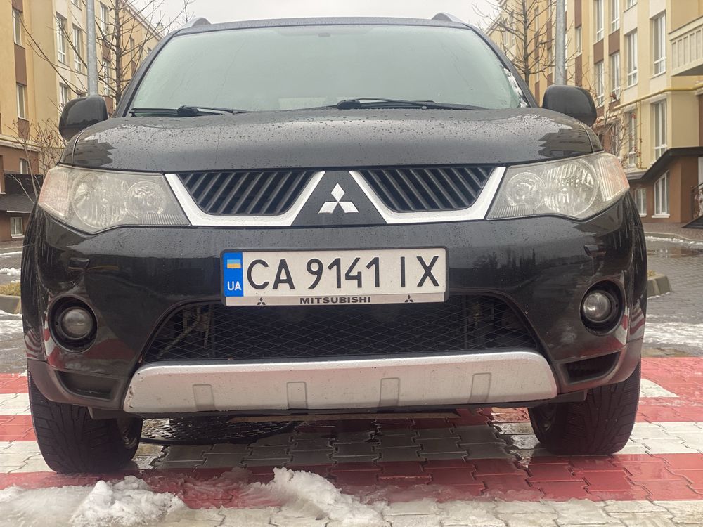 Mitsubishi 3.0  газ/бензин