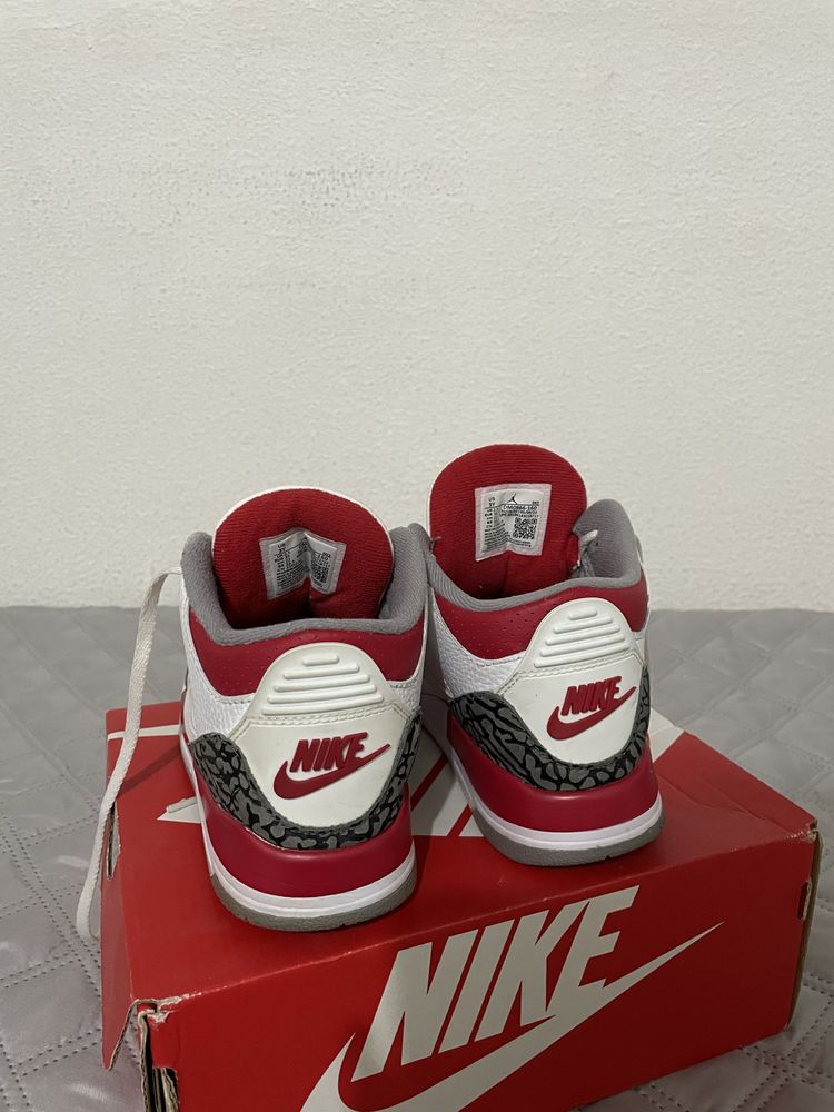 Jordan 3 retro tamanho 35