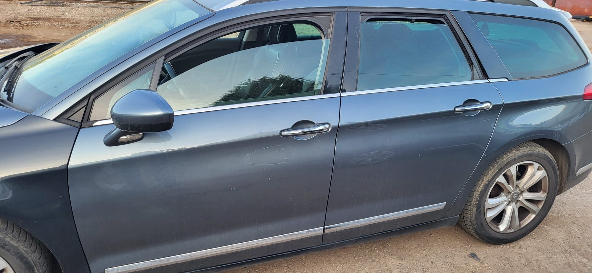 lusterko prawe  Citroen c5 III x7 KTHB