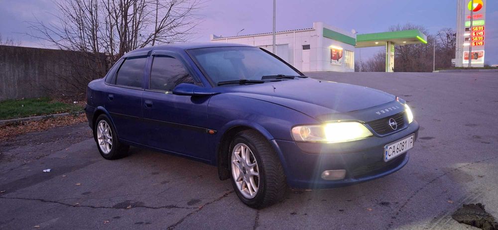 Оpel Vectra 1.8 L