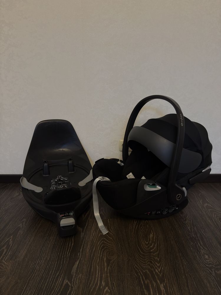 Автокрісло Cybex