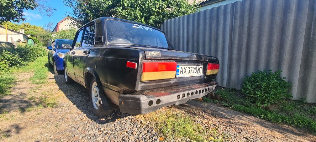 Продам авто ваз 2107