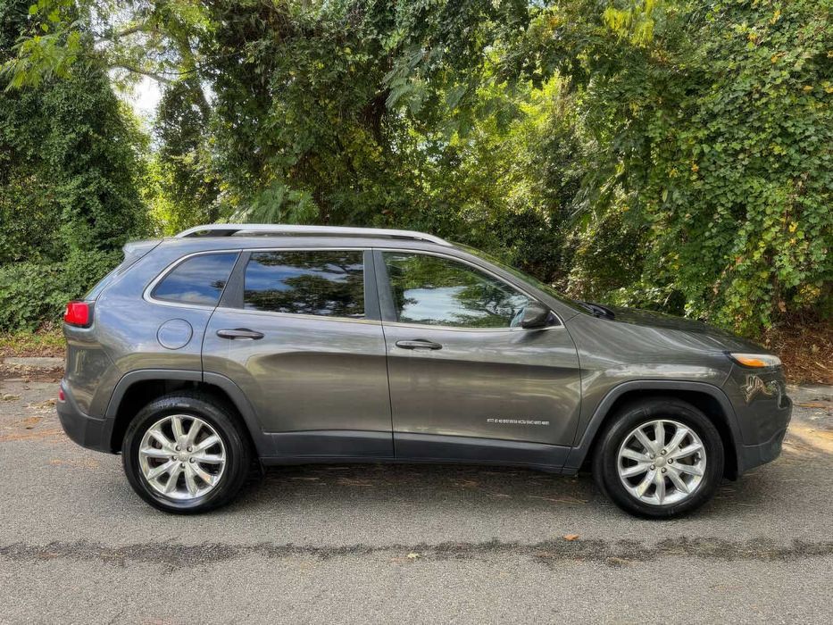 Jeep Cherokee Limited      2017
