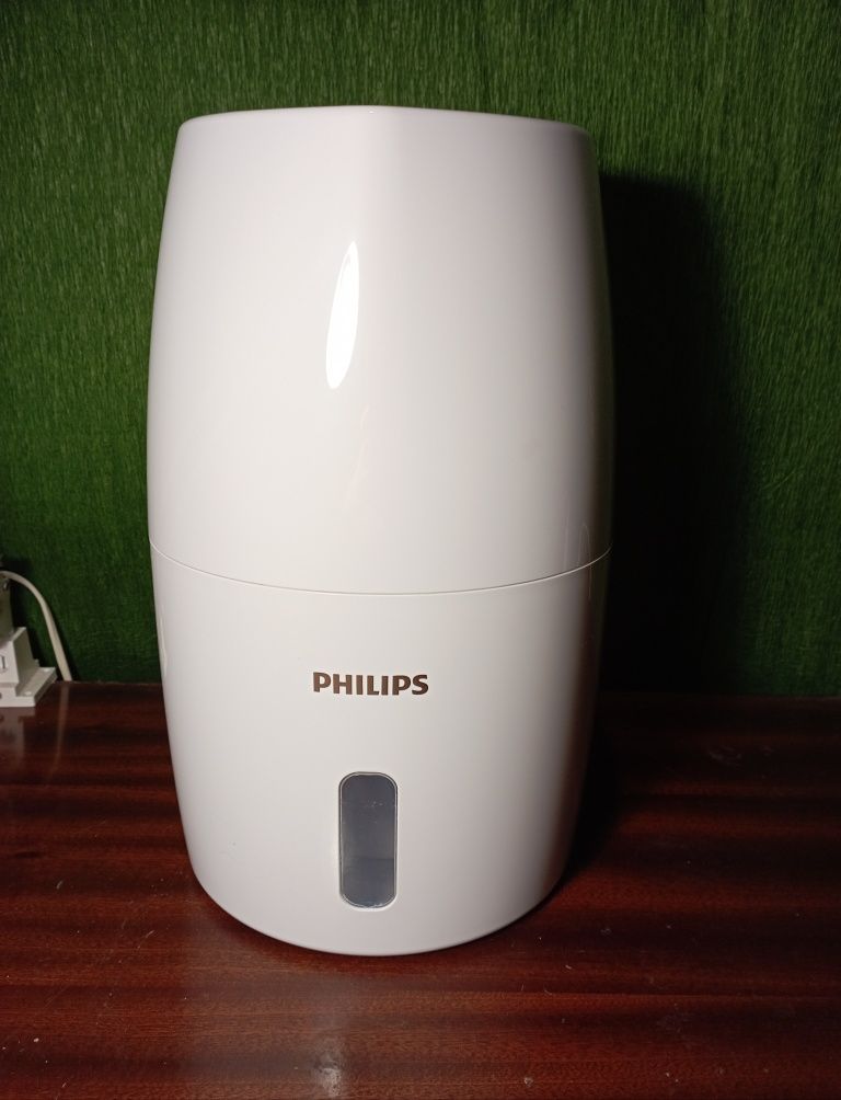 Увлажнитель воздуха Philips HU2716/10