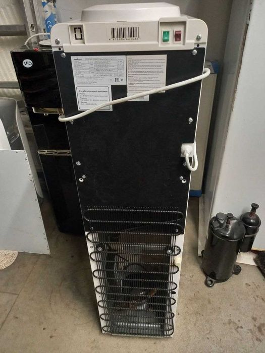 Кулер для води HotFrost V1133