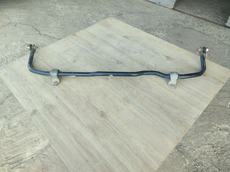 Стабілізатор передній Пассат б6 б7 Гольф 6 5 Октавія А5 перід