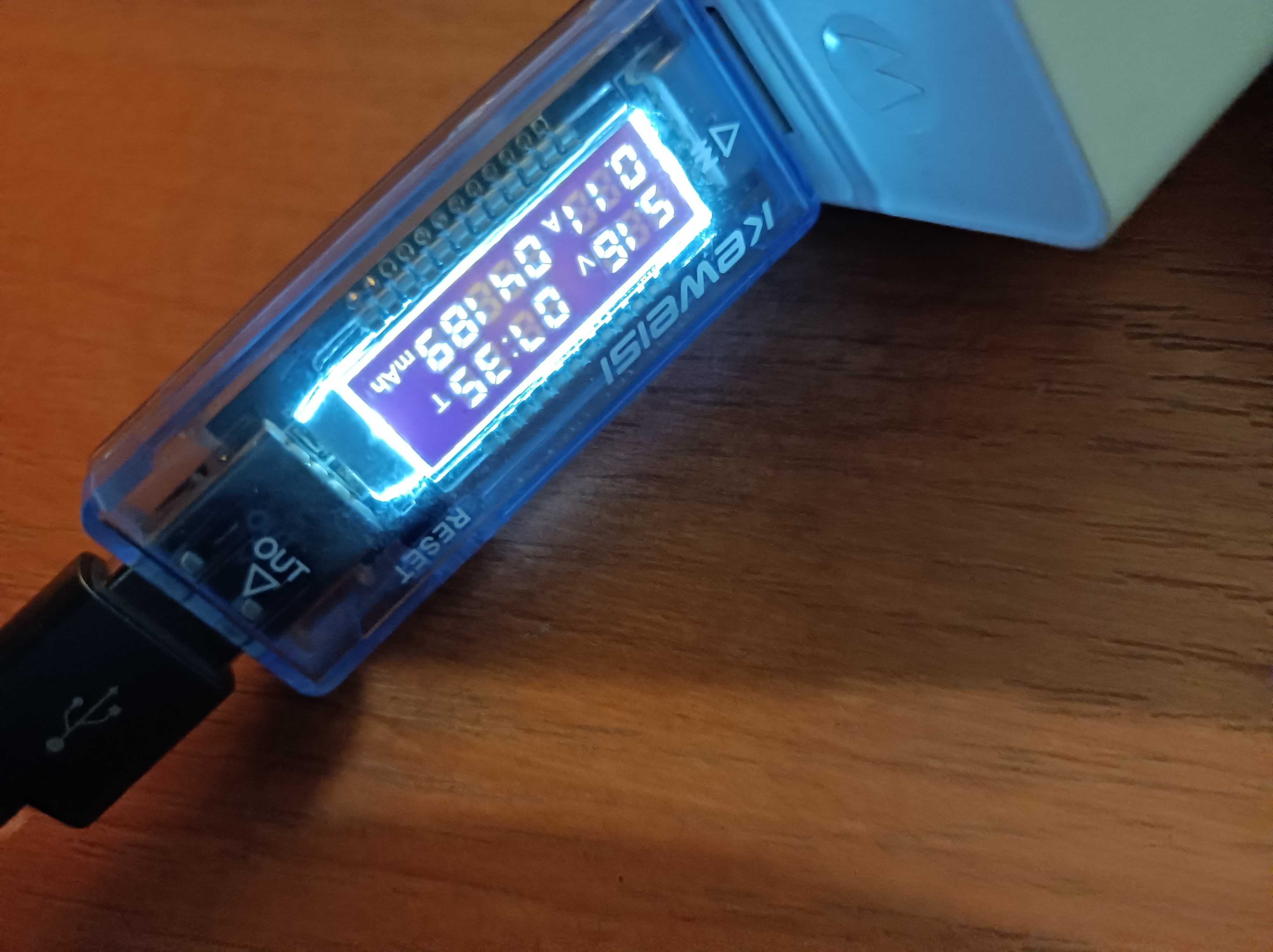 Miernik USB Tester pojemności baterii ,smartfona i innych urządzeń