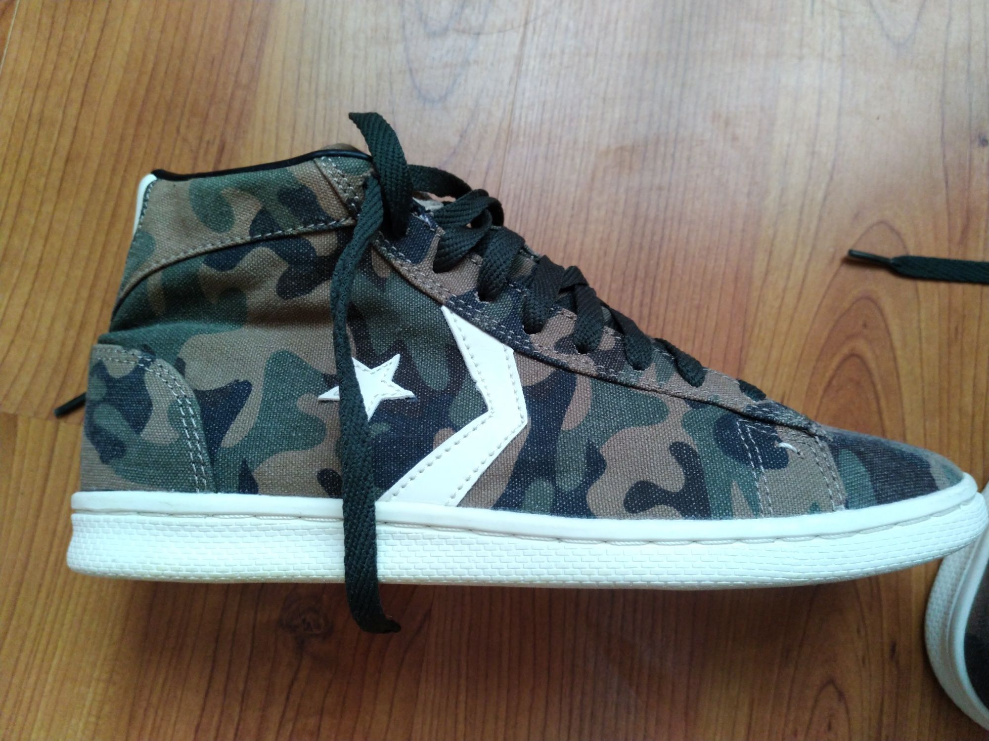 Converse cons мілітарі